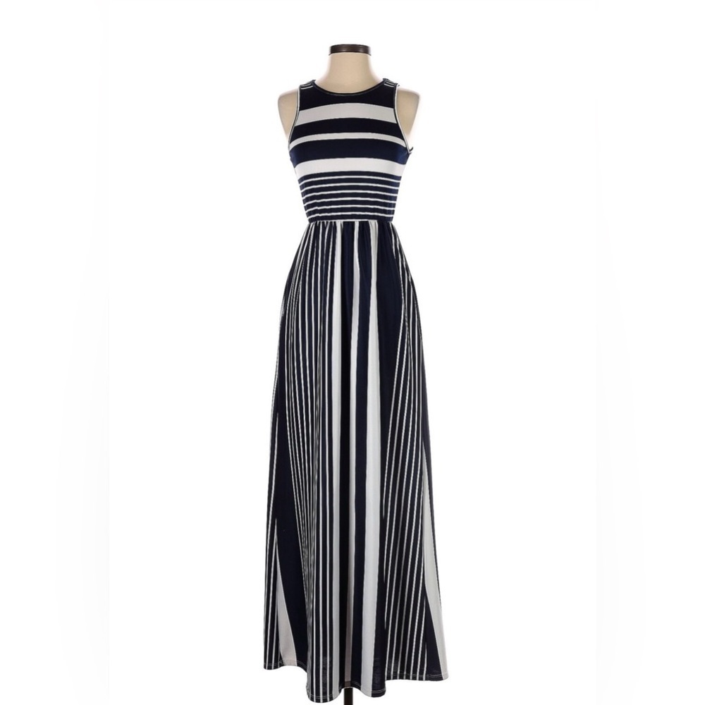 Women’s Egy Blue & White Striped Casual Sleeveless Maxi Dress Size Small